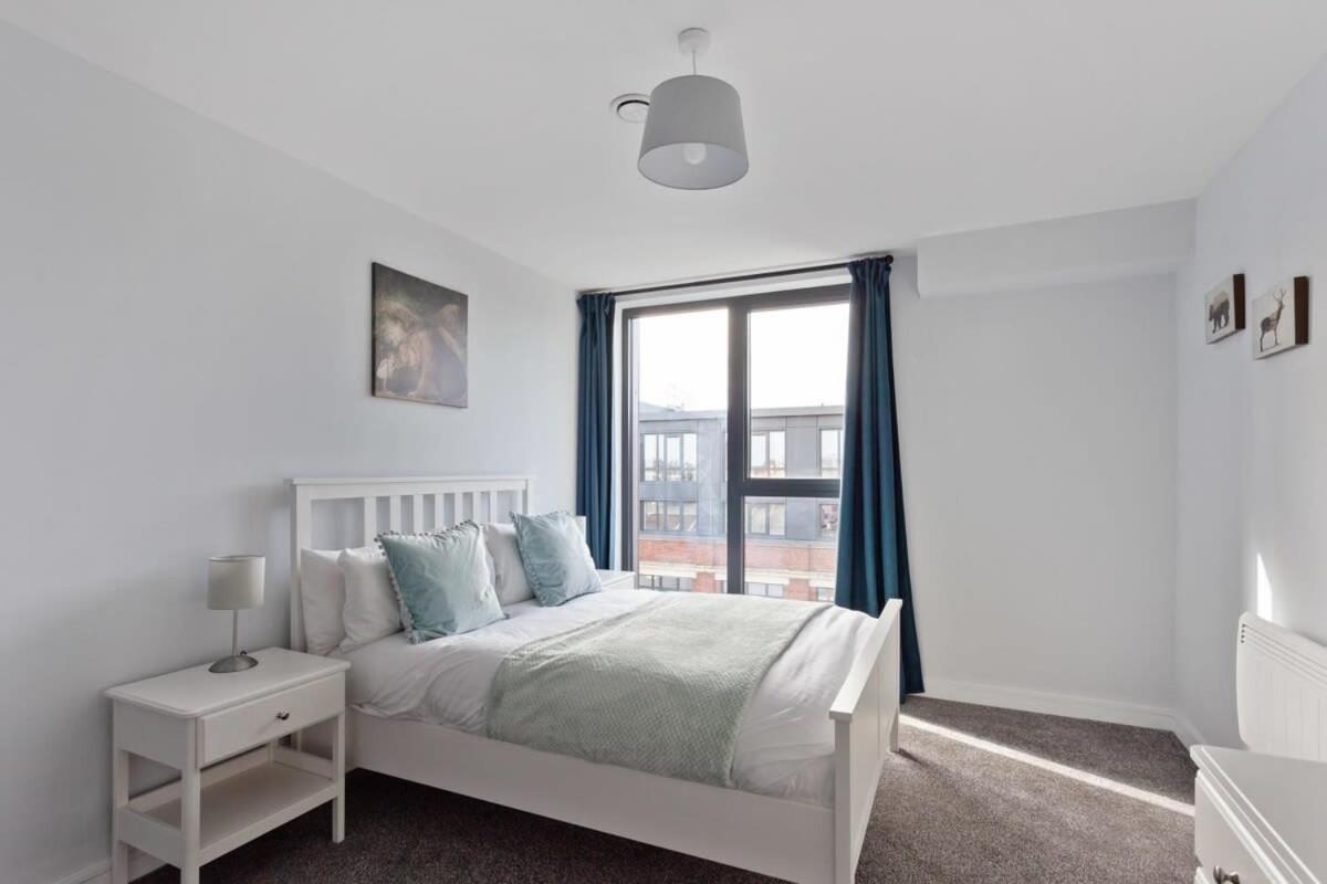 Modern 1 Bedroom Apartment In Central Brimingham Бирмингам Екстериор снимка